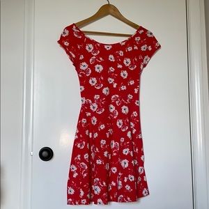 Floral dress M, cross back